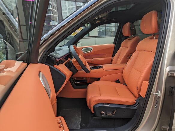 2026 Lynk & Co 900, серебристый, 7670000 рублей - вид 8