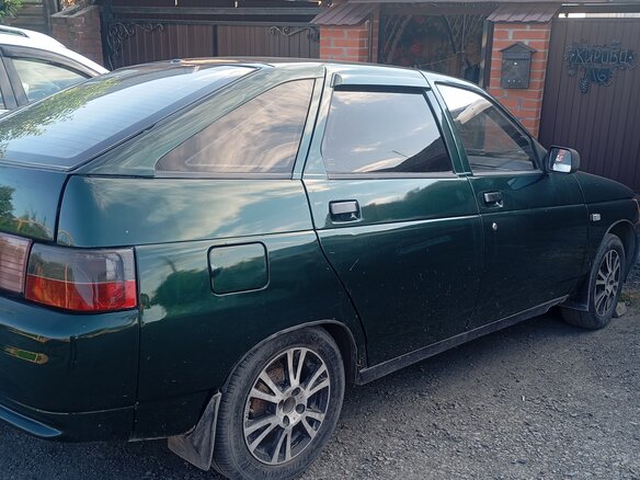 2001 Lada (ВАЗ) 2112, зелёный, 225000 рублей - вид 3