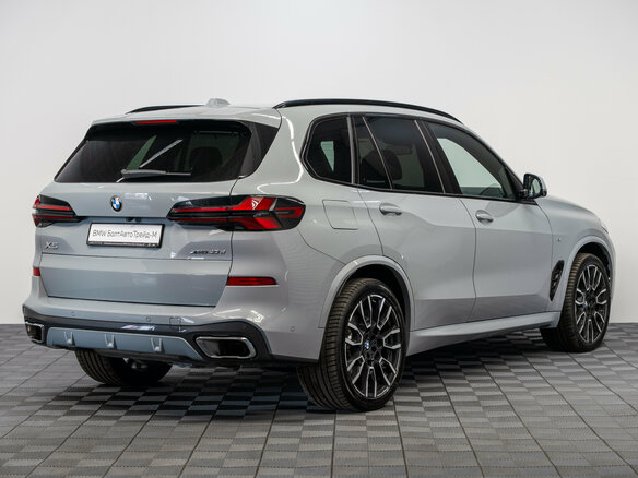 2025 BMW X5 40d IV (G05/G18) Рестайлинг, серый, 12990000 рублей - вид 1