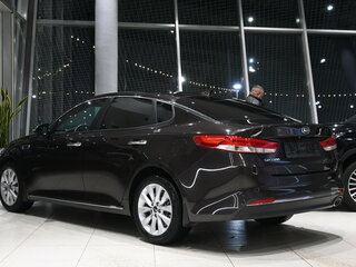 2017 Kia Optima IV, коричневый, 1550000 рублей, вид 4