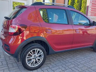 2020 Renault Sandero Stepway II Рестайлинг, красный, 1500000 рублей, вид 5