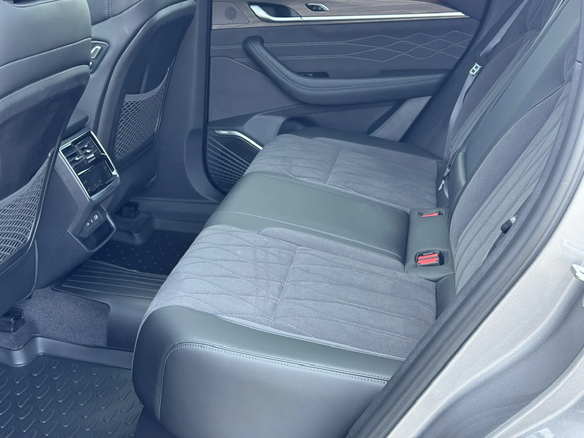 2026 Geely Monjaro I, серебристый - вид 21