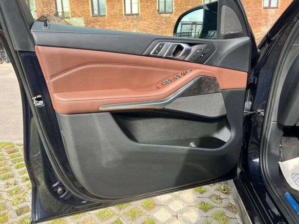 2020 BMW X5 30d IV (G05/G18), чёрный, 8000000 рублей - вид 24