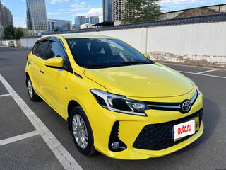 2022 Toyota Vios III Рестайлинг, жёлтый, 1107999 рублей, вид 3