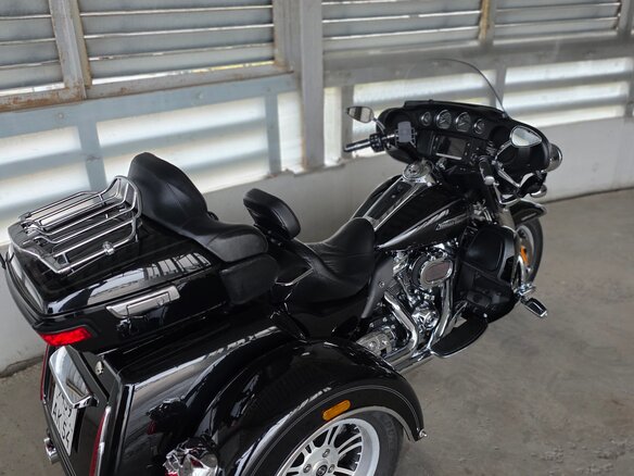 2017 Harley-Davidson Tri Glide, чёрный, 2799000 рублей - вид 28