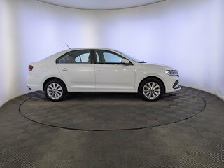 2021 Volkswagen Polo VI, белый, 1750000 рублей, вид 4