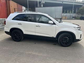 2014 Kia Sorento II Рестайлинг, белый, 1850000 рублей, вид 4