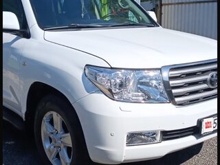 2010 Toyota Land Cruiser 200 Series, белый, 3450000 рублей, вид 3