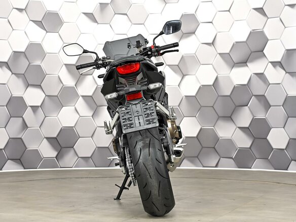 2021 Honda CB 650R, чёрный, 977000 рублей - вид 5