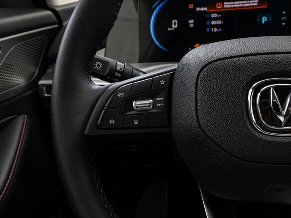 2023 Changan CS35 Plus I Рестайлинг, белый - вид 17