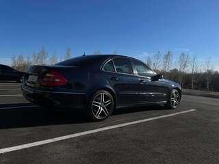 2004 Mercedes-Benz E-Класс 320 III (W211, S211), синий, 940000 рублей, вид 3