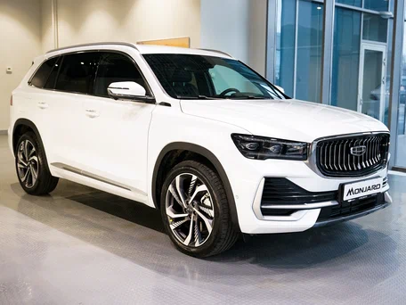 2025 Geely Monjaro I, белый, 4450000 рублей, вид 3