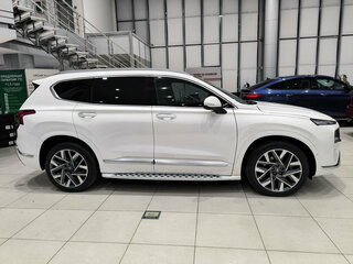 2021 Hyundai Santa Fe IV Рестайлинг, белый, 3450000 рублей, вид 4