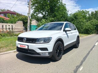 2017 Volkswagen Tiguan II, белый, 1600000 рублей, вид 1