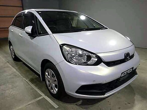 2023 Honda Fit IV Рестайлинг, белый, 992002 рублей - вид 1