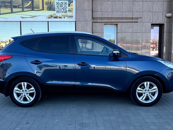 2010 Hyundai ix35 I, синий, 1320000 рублей - вид 17
