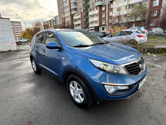 2014 Kia Sportage III Рестайлинг, синий, 1230000 рублей - вид 5