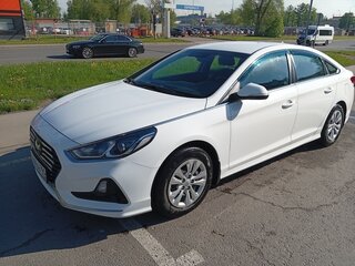 2019 Hyundai Sonata VII (LF) Рестайлинг, белый, 1500000 рублей, вид 2