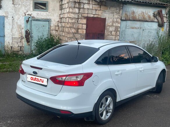 2012 Ford Focus III, белый - вид 3