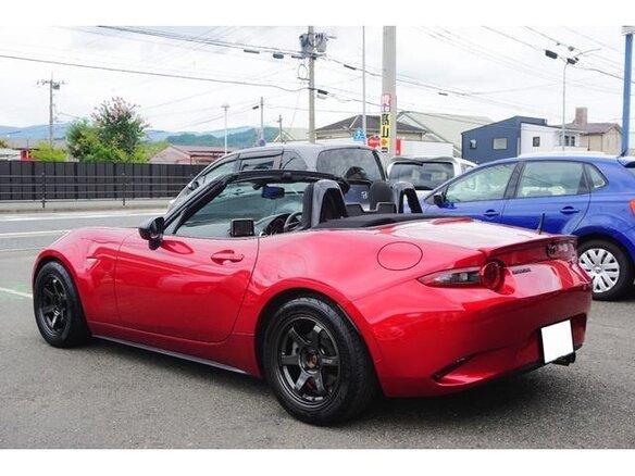 2022 Mazda Roadster IV (ND), красный - вид 5