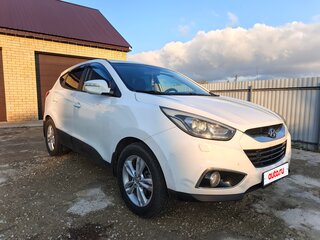 2015 Hyundai ix35 I Рестайлинг, белый, 1750000 рублей, вид 3