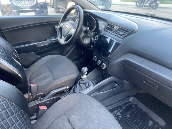 2015 Kia Rio III Рестайлинг, коричневый, 269000 рублей - вид 8