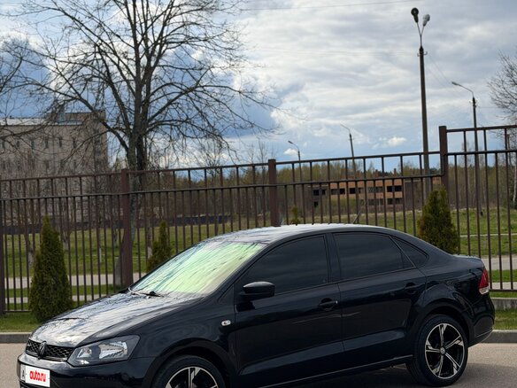 2012 Volkswagen Polo V, чёрный, 750000 рублей - вид 13