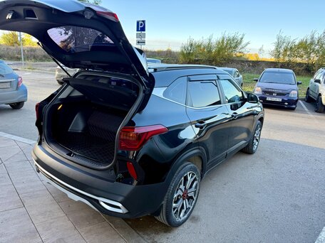 2021 Kia Seltos I, чёрный, 2250000 рублей, вид 2