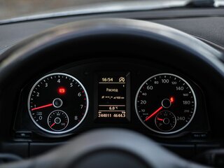 2011 Volkswagen Tiguan I Рестайлинг, серый, 770000 рублей, вид 5