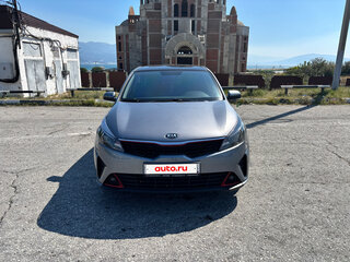 2020 Kia Rio IV Рестайлинг, серый, 1650000 рублей, вид 2