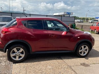 2011 Nissan Juke I, красный, 950000 рублей, вид 3