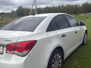 2013 Chevrolet Cruze I Рестайлинг, белый, 750000 рублей, вид 4