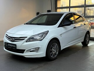 2014 Hyundai Solaris I Рестайлинг, белый, 840000 рублей, вид 1