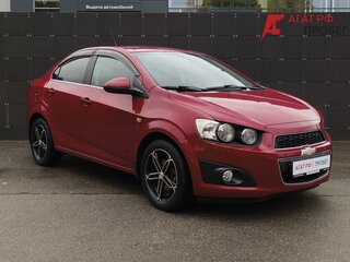 2013 Chevrolet Aveo II, красный, 699000 рублей, вид 3
