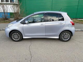 2009 Toyota Vitz II (XP90), голубой, 500000 рублей, вид 2