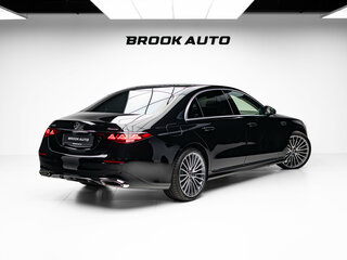 2026 Mercedes-Benz S-Класс 580 Long 4MATIC VII (W223) Рестайлинг, чёрный, 29790000 рублей, вид 4