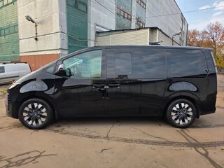 2022 Hyundai Staria I, чёрный, 4999000 рублей, вид 4