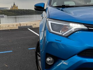 2016 Toyota RAV4 IV (XA40) Рестайлинг, синий, 1780000 рублей, вид 4