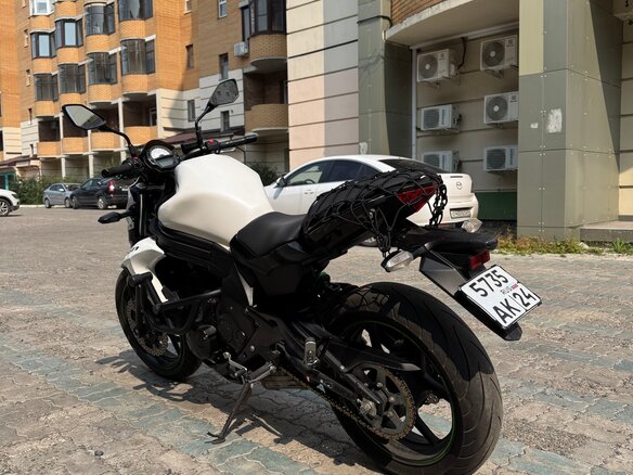 2015 Kawasaki ER-6N, белый, 525000 рублей - вид 5