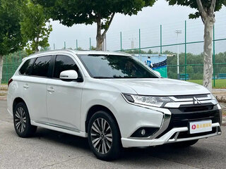 2022 Mitsubishi Outlander III Рестайлинг 3, белый, 1780001 рублей, вид 3