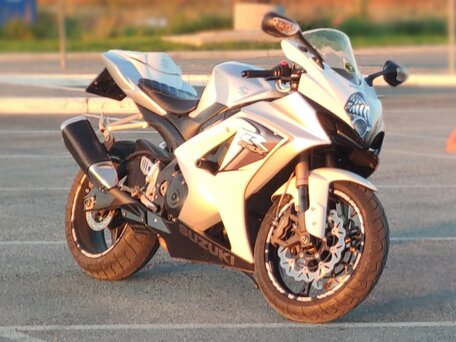 2007 Suzuki GSX-R 1000, белый, 795000 рублей, вид 1