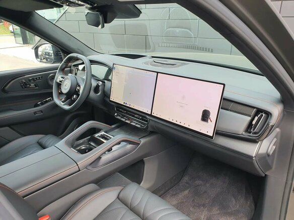 2026 Zeekr 8X Dawn, серый, 13500000 рублей - вид 7