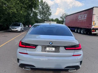 2023 BMW 3 серии 320i VII (G2x) Рестайлинг, белый, 2990000 рублей, вид 4
