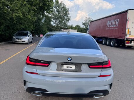2023 BMW 3 серии 320i VII (G2x) Рестайлинг, белый, 2990000 рублей, вид 4