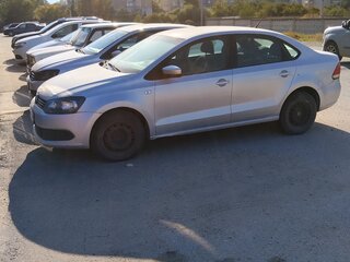 2014 Volkswagen Polo V, серебристый, 799000 рублей, вид 2