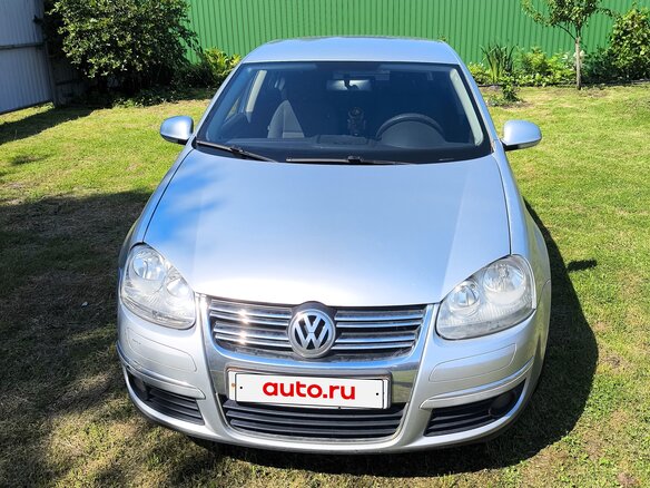 2007 Volkswagen Jetta V, серебристый, 420000 рублей - вид 1
