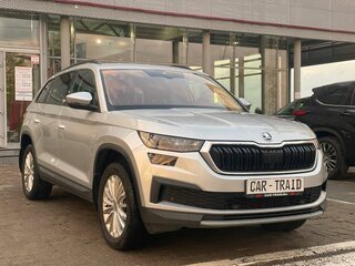 2025 Skoda Kodiaq I Рестайлинг, серебристый, 4300000 рублей, вид 4