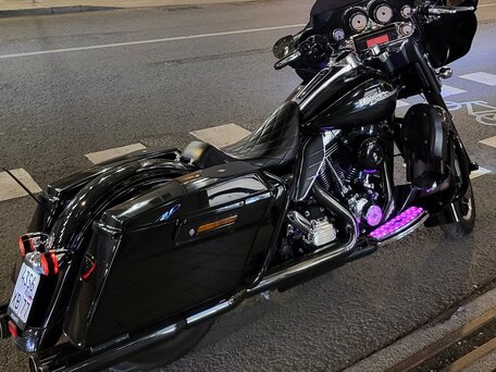 2013 Harley-Davidson Street Glide, чёрный, 1299000 рублей, вид 2