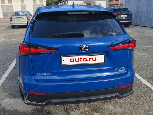 2021 Lexus NX 200 I Рестайлинг, голубой, 4300000 рублей - вид 2