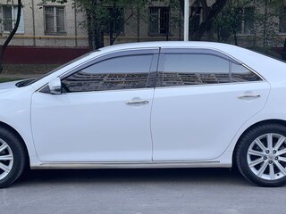 2012 Toyota Camry VII (XV50), белый, 1750000 рублей, вид 4
